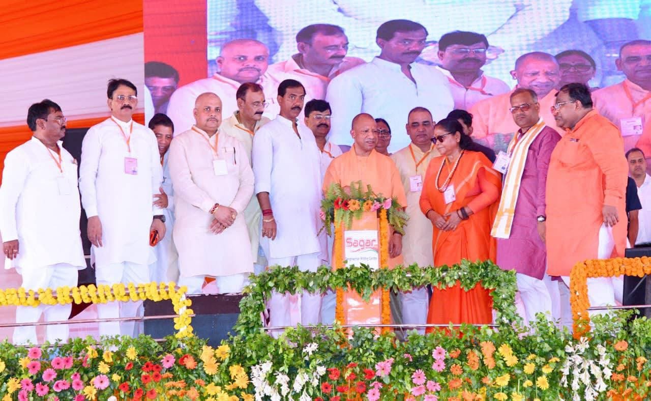 487 करोड़ की सौगात के साथ फतेहपुर पहुंचे CM योगी, बोले- 'अब आकांक्षी नहीं, विकास का मॉडल बनेगा जिला'*  राष्टीय मुहिम ब्यूरो मंडल लखनऊ- अखिलेश सिंह